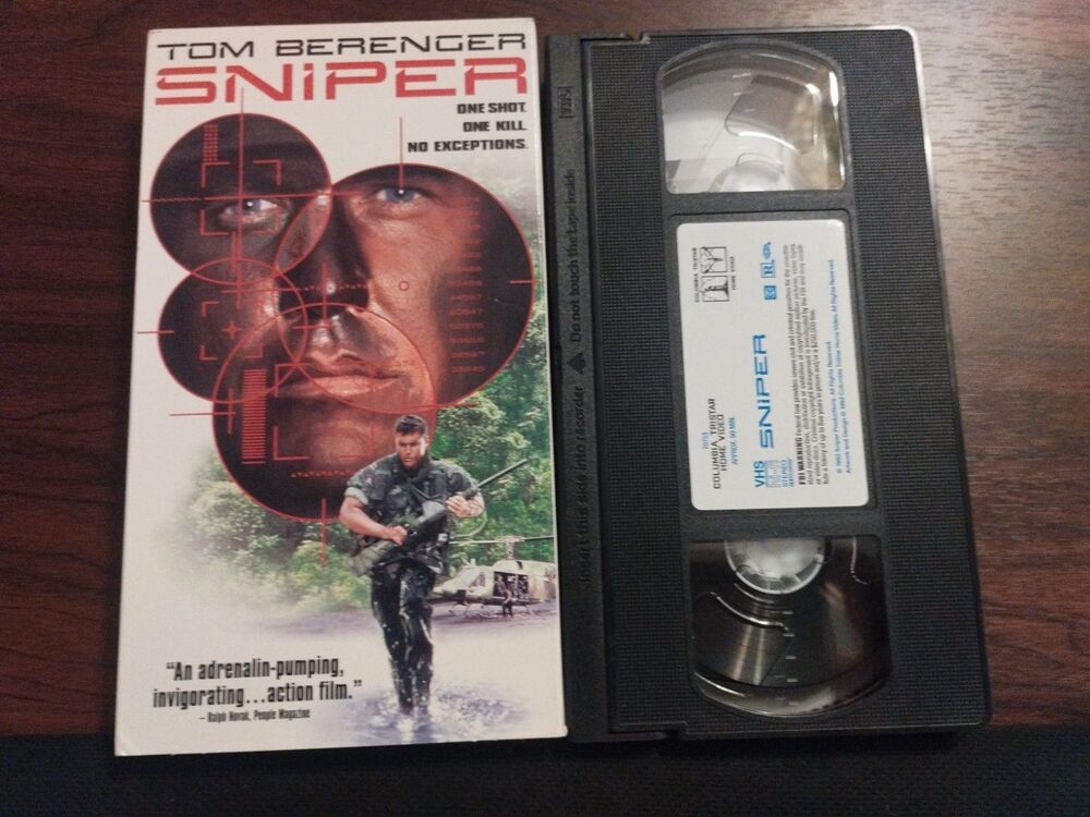 Sniper (VHS, 1993, Closed Captioned, Slipcover) Tom Berenger